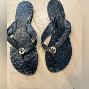 Tory Burch Thora Black Leather Thong Sandals size 8
